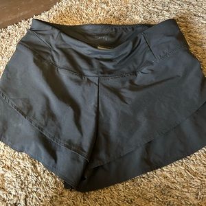 Carrie Underwood Shorts